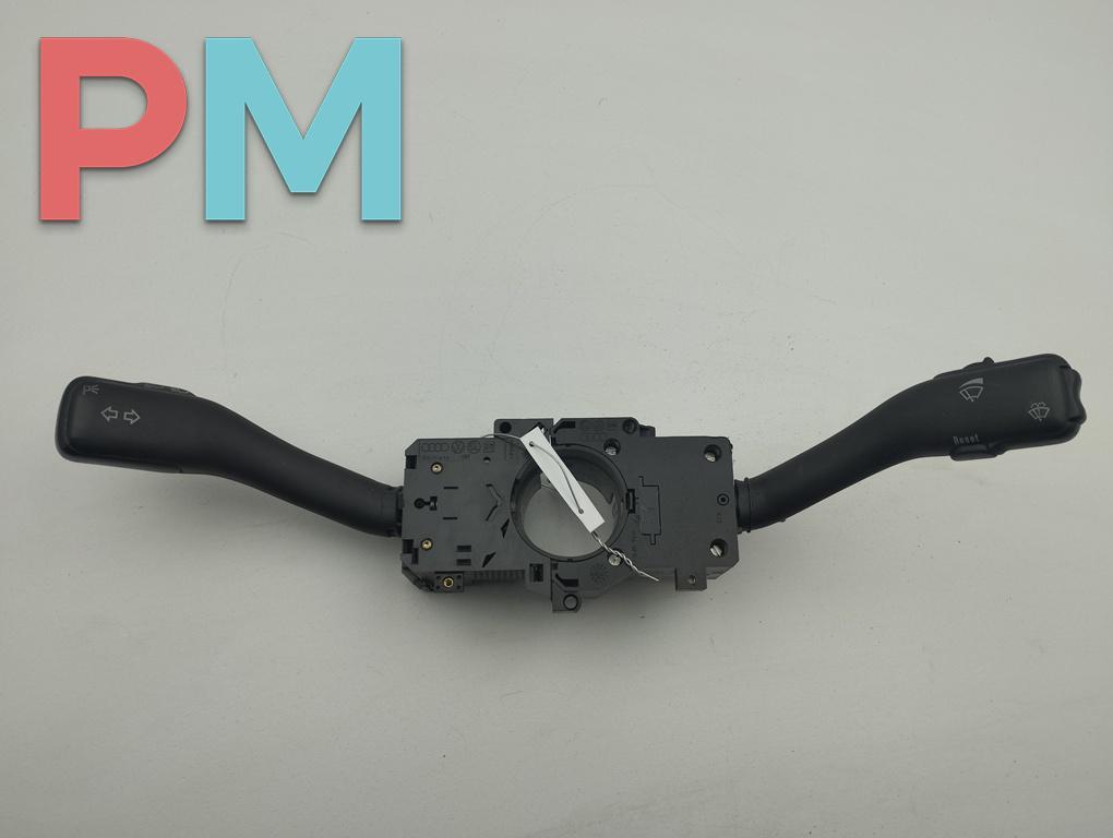 переключатель подрулевой Volkswagen Passat B5 1997, 2.3 л., бензин, МКПП, зелёный, седан, 8L0953513 - фото №1