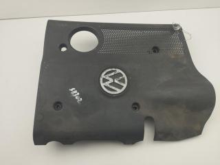 декоративная крышка двигателя Volkswagen Passat B5 1997, 1.6 л., бензин, МКПП, зелёный, универсал, 06B103935C
