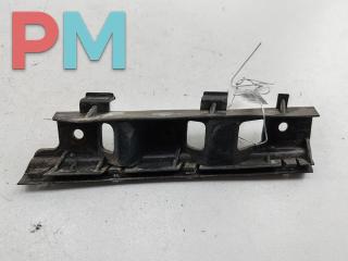кронштейн переднего бампера Volkswagen Passat B6 2005, 2.0 л., бензин, АКПП, чёрный, универсал, 3C0807183