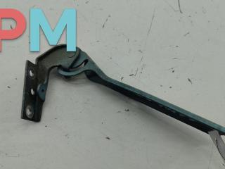 петля капота правая Volkswagen Passat B5 1997, зелёный, универсал, 3B0828302
