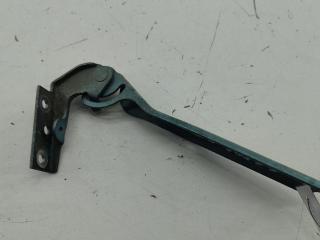 петля капота правая Volkswagen Passat B5 1997, зелёный, универсал, 3B0828302
