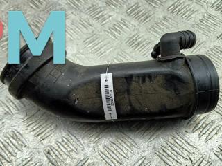 патрубок воздушного фильтра Volkswagen Passat B5 1997, 1.6 л., бензин, 050133354