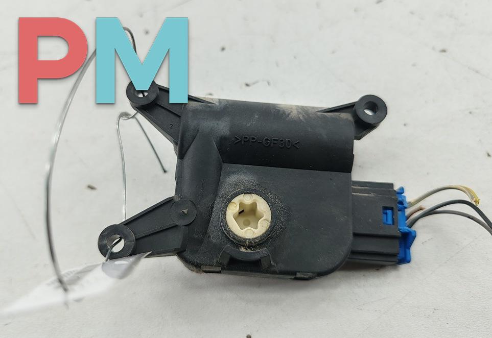 моторчик заслонки печки Volkswagen Passat B6 2007, 2.0 л., дизель, МКПП, синий, универсал, 3C1907511 - фото №1