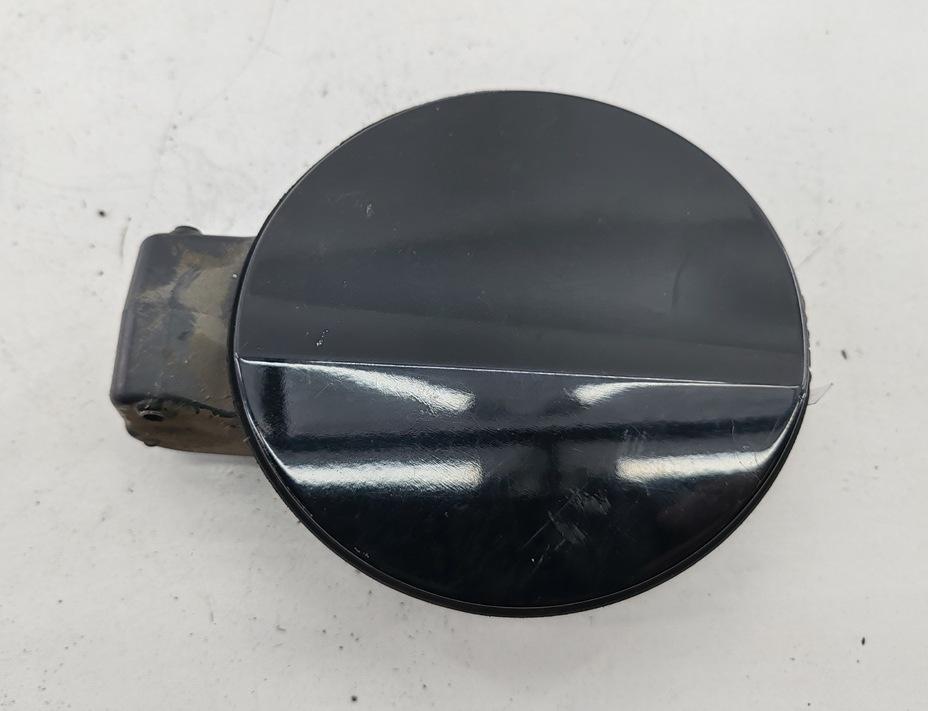 лючок топливного бака Volkswagen Passat B6 2006, 2.0 л., дизель, МКПП, чёрный, универсал, 3C0010456A