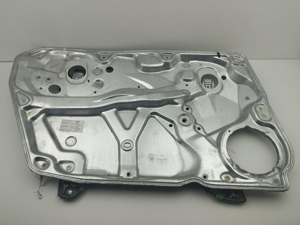 стеклоподъемник электрический передний левый Volkswagen Passat B5 1997, 1.6 л., бензин, МКПП, серый, седан, 3B4837751A - фото №1