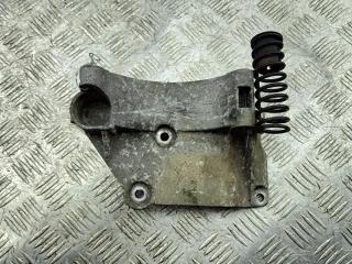 кронштейн генератора Volkswagen Vento 1 поколение 1997, 1.6 л., бензин, АКПП, зелёный, седан, 028903143AD