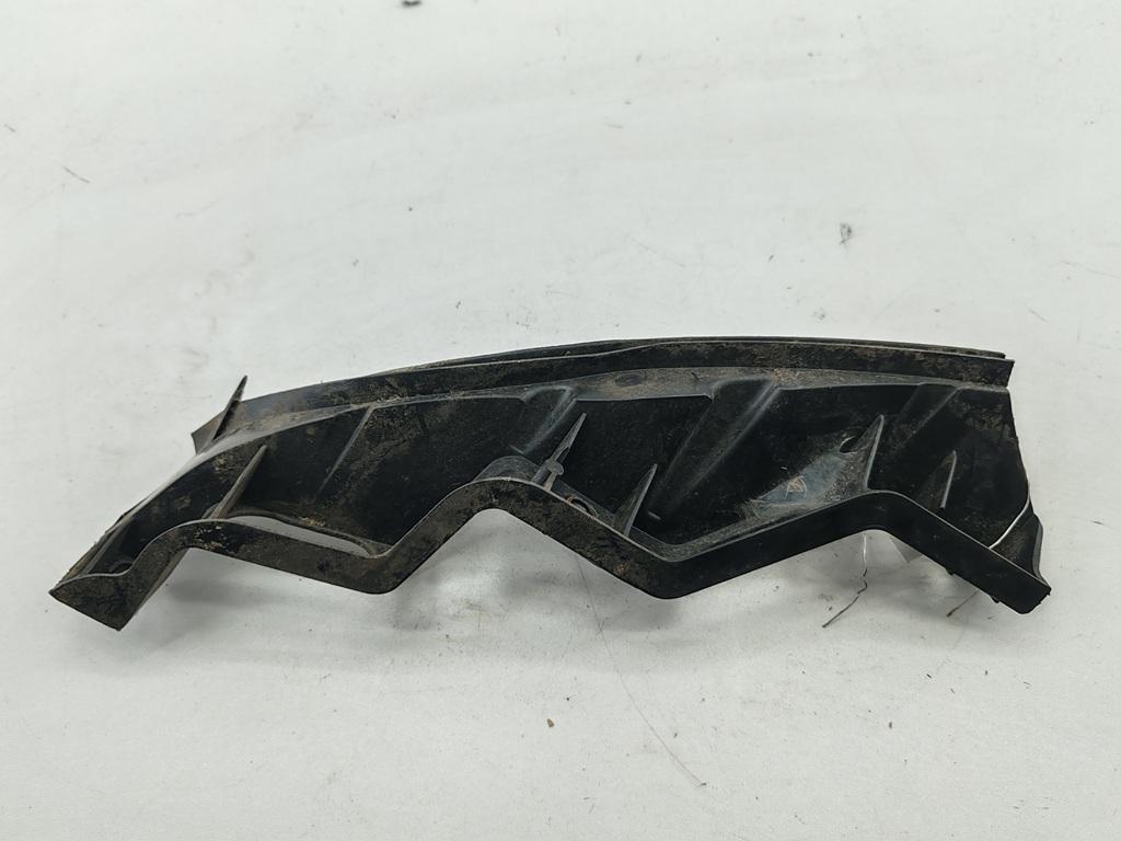 кронштейн переднего бампера Volkswagen Passat B6 2008, 2.0 л., дизель, МКПП, серый, универсал, 3C0807890 - фото №1