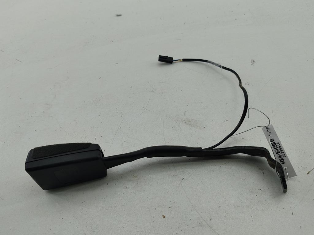 замок ремня безопасности Volkswagen Passat B6 2006, 2.0 л., дизель, МКПП, чёрный, универсал, 1K3857756BA