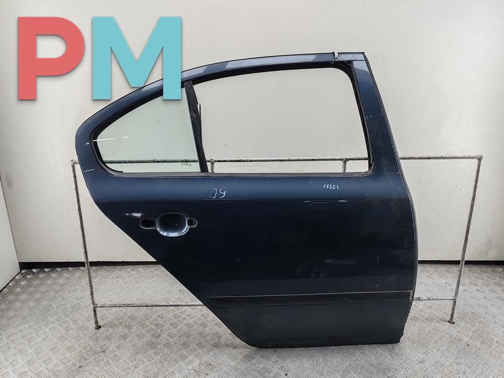дверь сдвижная Skoda Octavia mk2 (A5 1Z) 2008, серый, хетчбэк 5 дв. - фото №1