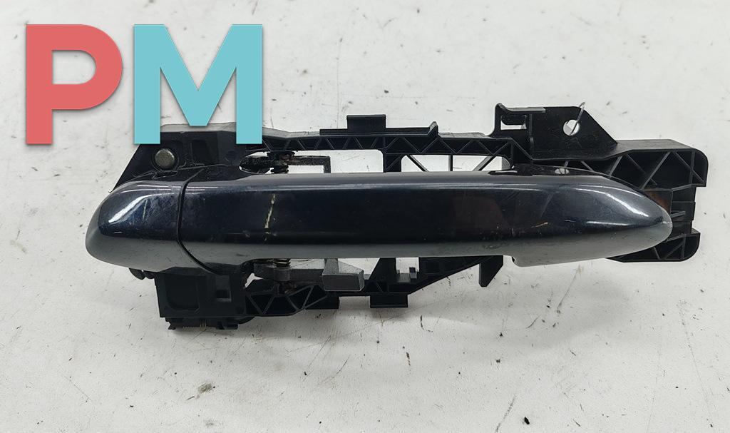 ручка наружная передняя левая Volkswagen Passat B6 2006, 2.0 л., дизель, МКПП, чёрный, универсал - фото №1