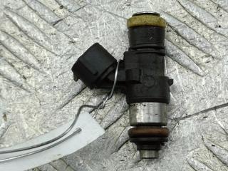 форсунка Volkswagen Passat B6 2009, 1.4 л., бензин, МКПП, чёрный, универсал, 03C906039