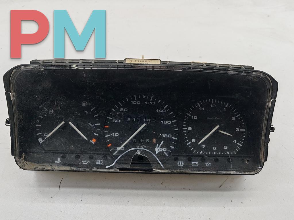 приборная панель Volkswagen Transporter T4 1994, 2.4 л., дизель, МКПП, зелёный, микроавтобус, 701919033DK - фото №1
