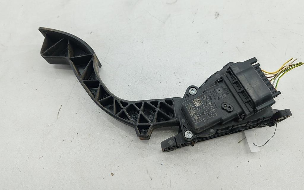 педаль Ford Focus II 2006, 1.6 л., i, бензин, МКПП, красный, универсал, 4M519F836AH