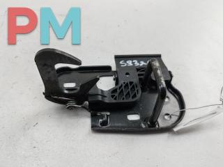 ответная часть (скоба) замка двери Volkswagen Passat B6 2009, 1.4 л., бензин, МКПП, чёрный, универсал