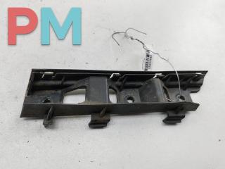 кронштейн переднего бампера Volkswagen Passat B6 2009, 1.4 л., бензин, МКПП, чёрный, универсал