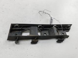 кронштейн переднего бампера Volkswagen Passat B6 2009, 1.4 л., бензин, МКПП, чёрный, универсал