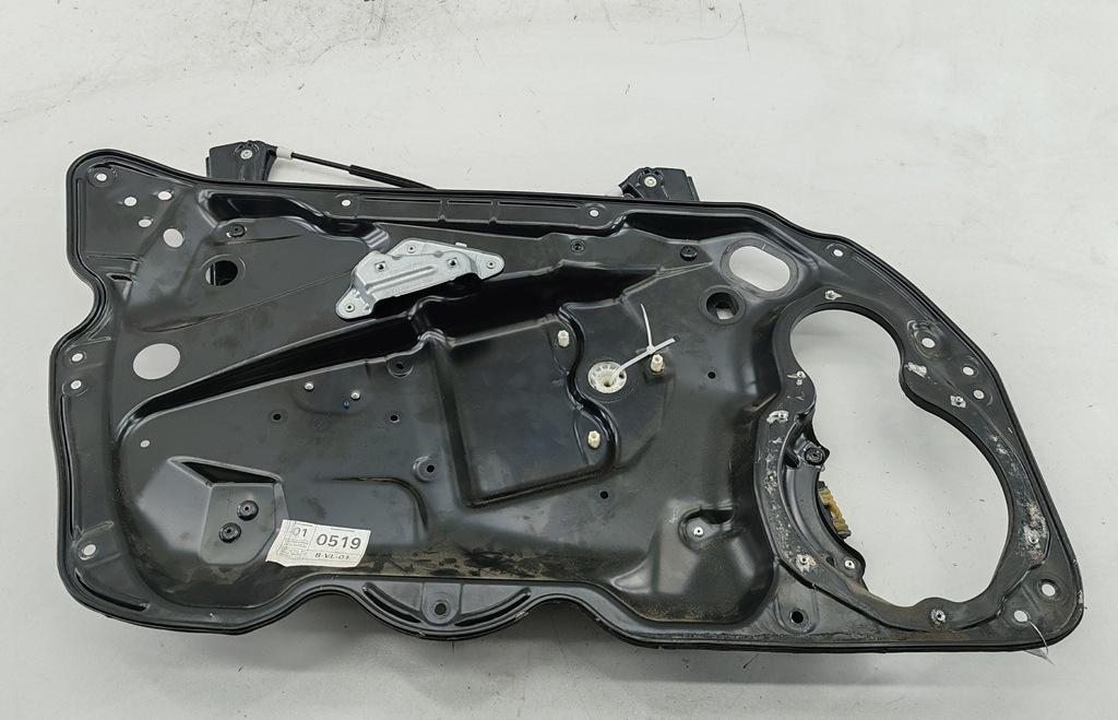 стеклоподъемник электрический передний левый Volkswagen Passat B6 2006, 2.0 л., дизель, МКПП, чёрный, универсал, 3C1837755G