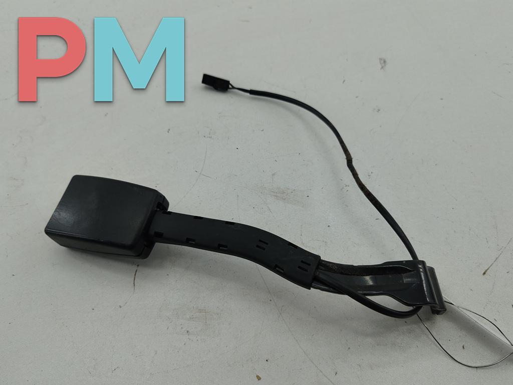 замок ремня безопасности Volkswagen Passat B6 2006, 2.0 л., дизель, МКПП, чёрный, универсал, 3C0857755 - фото №1