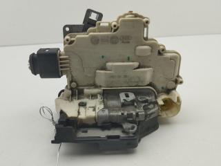 замок двери передней левой Volkswagen Passat B6 2005, 2.0 л., бензин, АКПП, чёрный, универсал