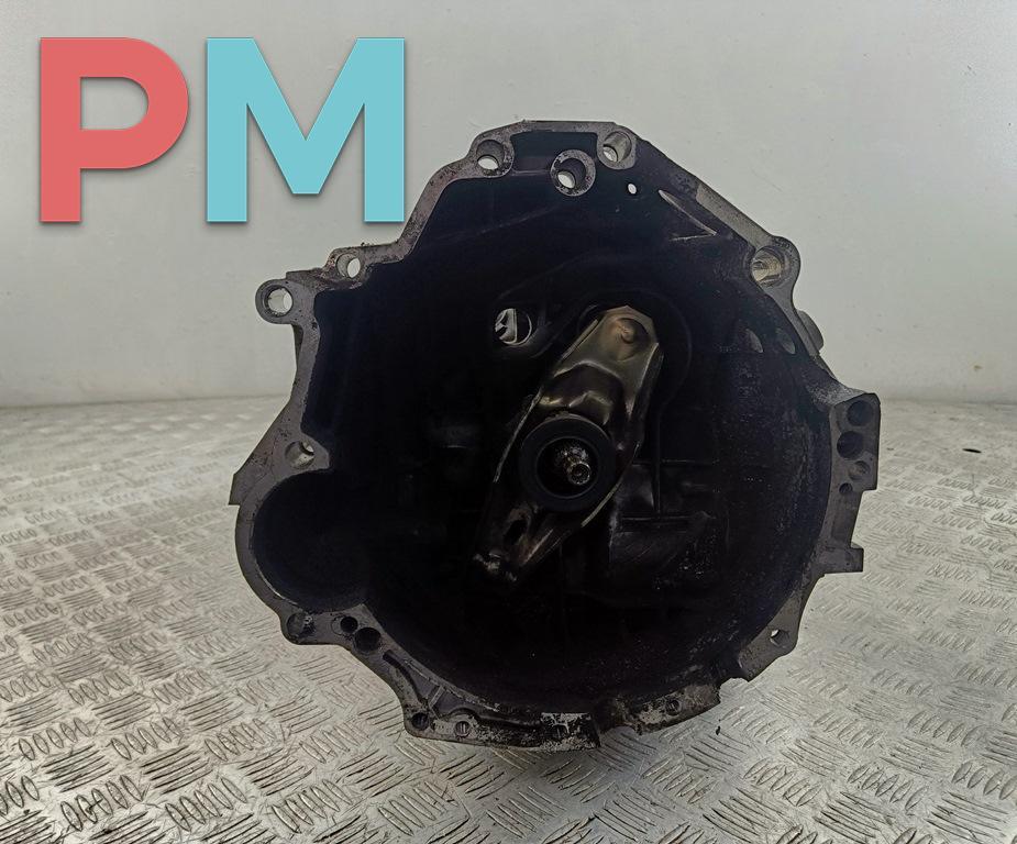 МКПП Volkswagen Passat B5 1997, 2.3 л., бензин, МКПП, зелёный, седан, DHN - фото №1