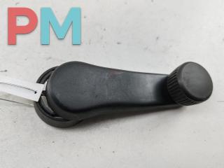ручка стеклоподъемника Volkswagen Caddy 3 поколение 2005, 2.0 л., дизель, МКПП, белый, фургон, 2K0837581