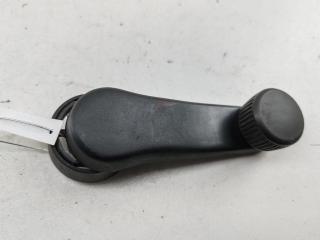 ручка стеклоподъемника Volkswagen Caddy 3 поколение 2005, 2.0 л., дизель, МКПП, белый, фургон, 2K0837581