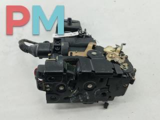 замок двери передней правой Volkswagen Passat B5 [рестайлинг] 2001, 1.6 л., бензин, МКПП, серый, универсал