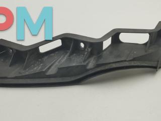 кронштейн переднего бампера Volkswagen Passat B6 2006, 2.0 л., дизель, МКПП, чёрный, универсал, 3C0807890