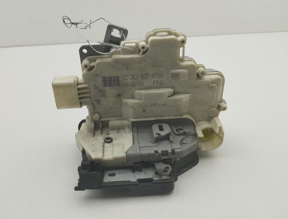 замок двери передней левой Volkswagen Passat B6 2009, 2.0 л., дизель, АКПП, серый, универсал, 3C1837015A