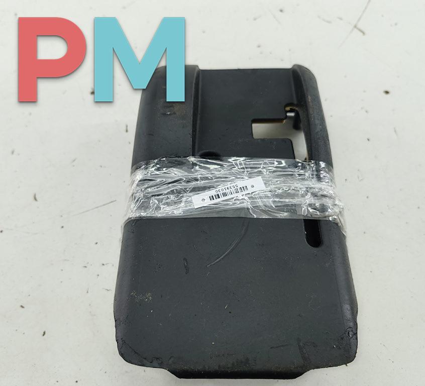 кожух рулевой колонки Volkswagen Bora 1 поколение 2001, 1.6 л., бензин, МКПП, серый, универсал, 1J0858565 - фото №1