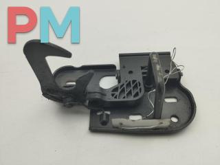 ответная часть (скоба) замка двери Volkswagen Passat B6 2006, 2.0 л., дизель, МКПП, чёрный, универсал, 3C0823480