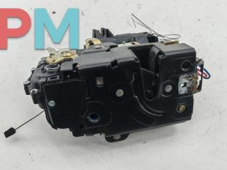 замок двери передней левой Volkswagen Passat B5 1997, 2.3 л., бензин, МКПП, зелёный, седан