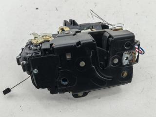 замок двери передней левой Volkswagen Passat B5 1997, 2.3 л., бензин, МКПП, зелёный, седан