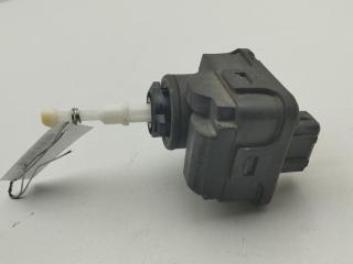 корректор фар Volkswagen Passat B5 1997, 2.3 л., бензин, МКПП, зелёный, седан, 3A0941295