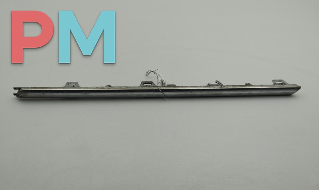 молдинг заднего бампера Volkswagen Passat B6 2006, 2.0 л., дизель, МКПП, чёрный, универсал, 3C9807460 - фото №1