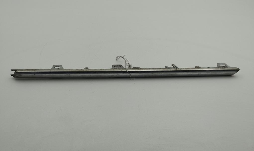 молдинг заднего бампера Volkswagen Passat B6 2006, 2.0 л., дизель, МКПП, чёрный, универсал, 3C9807460