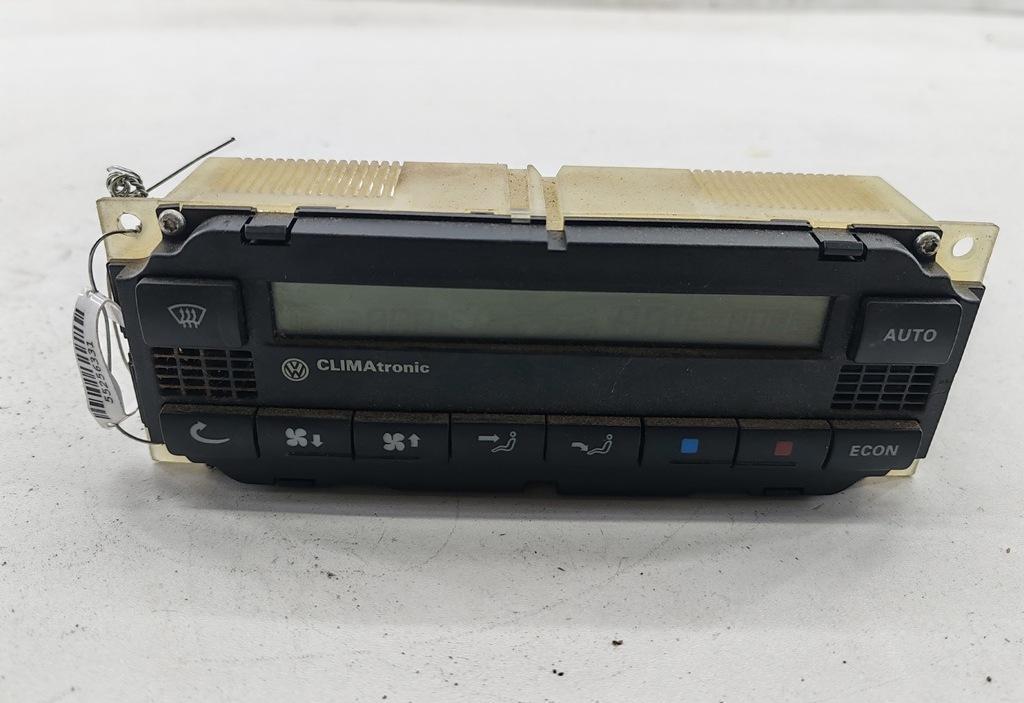 блок управления печки / климат-контроля Volkswagen Passat B5 1998, 1.8 л., бензин, МКПП, синий, универсал, 3B1907044B
