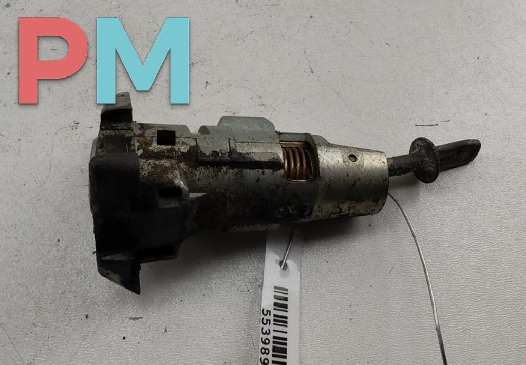 личинка дверного замка Volkswagen Passat B6 2005, 2.0 л., бензин, АКПП, чёрный, универсал, 3C0837167 - фото №1