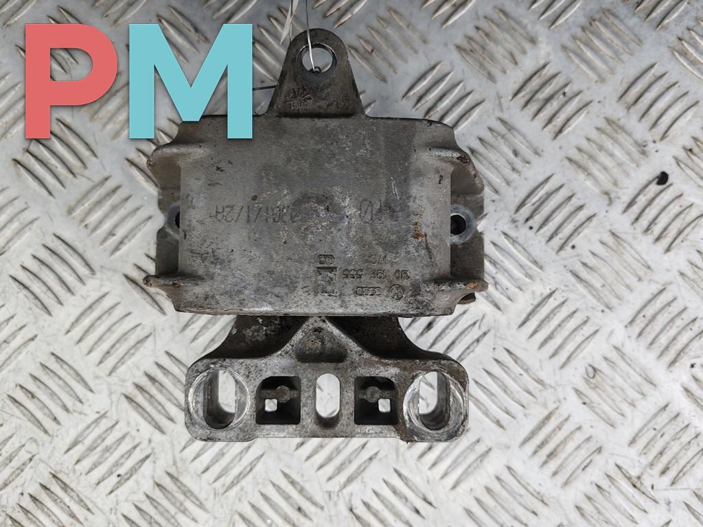 подушка крепления КПП Skoda Octavia mk1 (A4 1U) 2001, 1.4 л., бензин, МКПП, синий, хетчбэк 5 дв., 1J0199555 - фото №1
