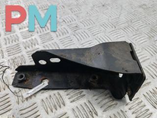 кронштейн переднего бампера Volkswagen Passat B4 1995, 1.8 л., бензин, МКПП, красный, универсал, 3A0807134C