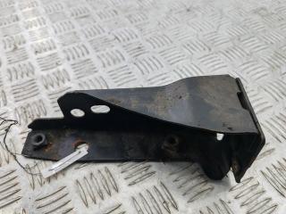 кронштейн переднего бампера Volkswagen Passat B4 1995, 1.8 л., бензин, МКПП, красный, универсал, 3A0807134C