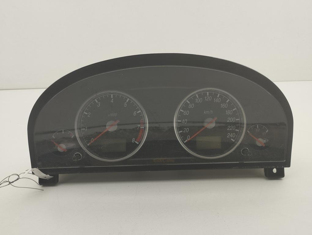 приборная панель Ford Mondeo III 2000, 1.8 л., бензин, МКПП, чёрный, хетчбэк 5 дв., 1S7F10849AH