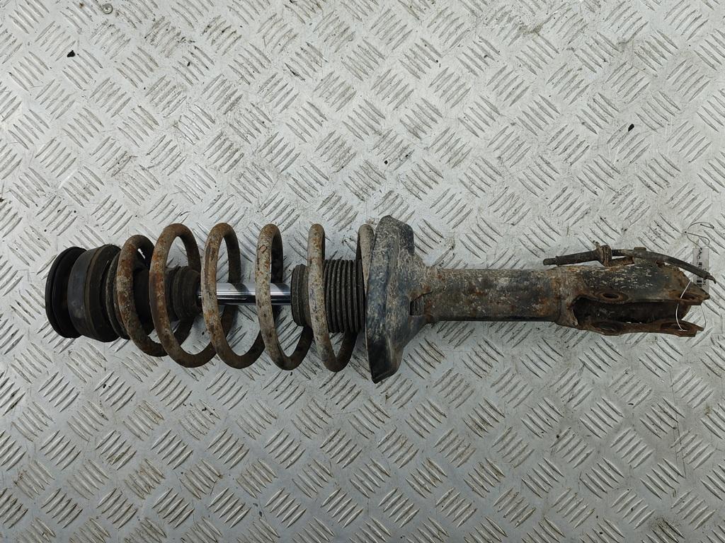 стойка передняя Volkswagen Passat B4 1995, 1.8 л., бензин, МКПП, красный, универсал