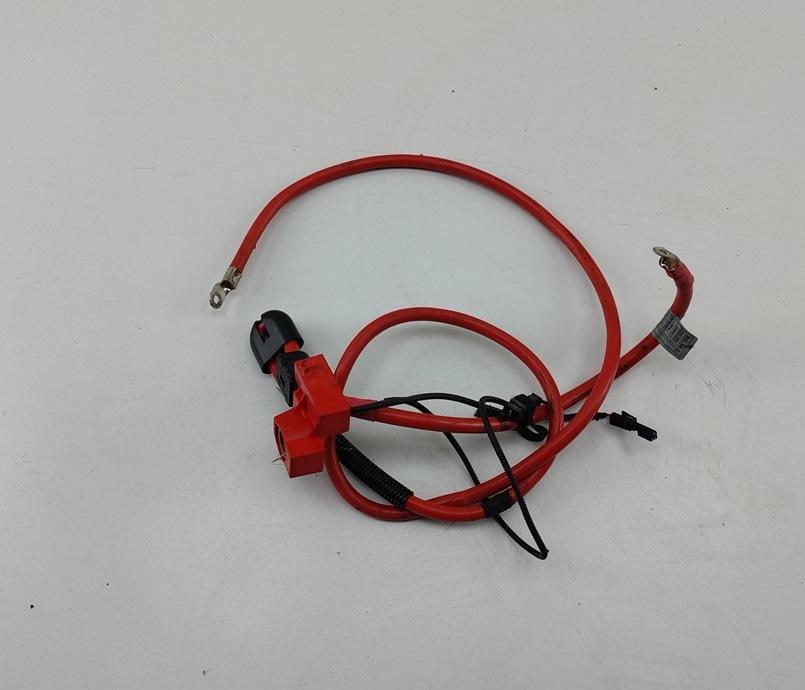 плюсовой провод аккумулятора BMW 5 E60/E61 2004, 2.2 л., бензин, АКПП, серый, седан