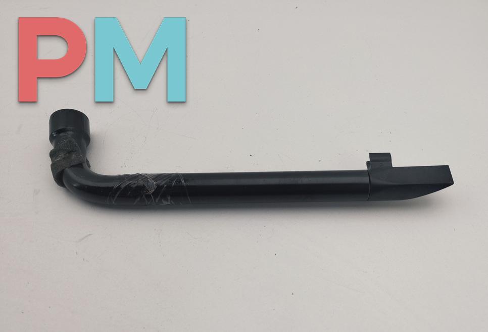 ключ колесный (балонный) Ford Focus 2 поколение 2006, 1.6 л., i, бензин, МКПП, чёрный, универсал, 1X4A17032AC - фото №1