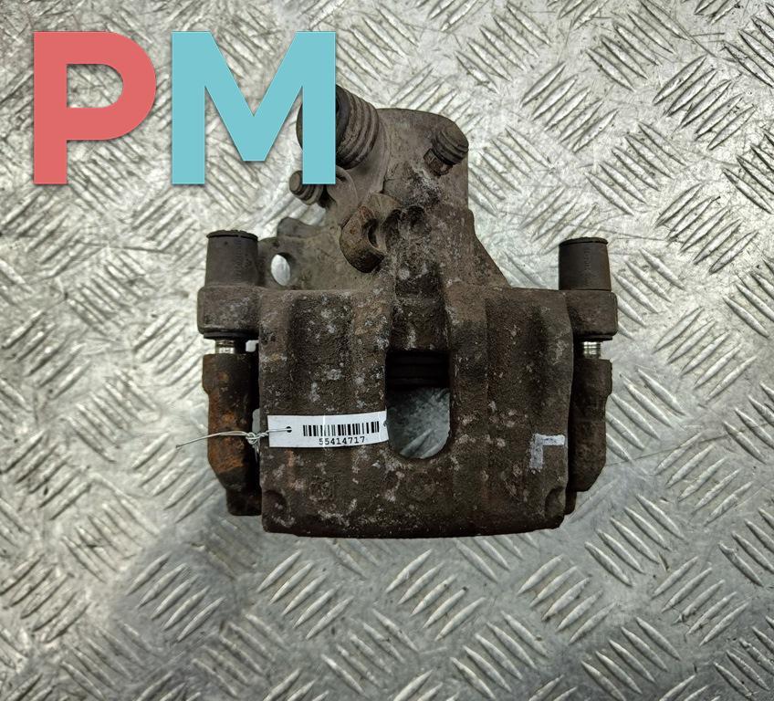 суппорт задний левый Ford Focus 2 поколение 2004, 1.6 л., i, бензин, МКПП, красный, универсал - фото №1
