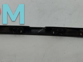 накладка подсветки номера Ford Focus 2 поколение 2006, 1.6 л., i, бензин, МКПП, красный, универсал, 6M51R443404