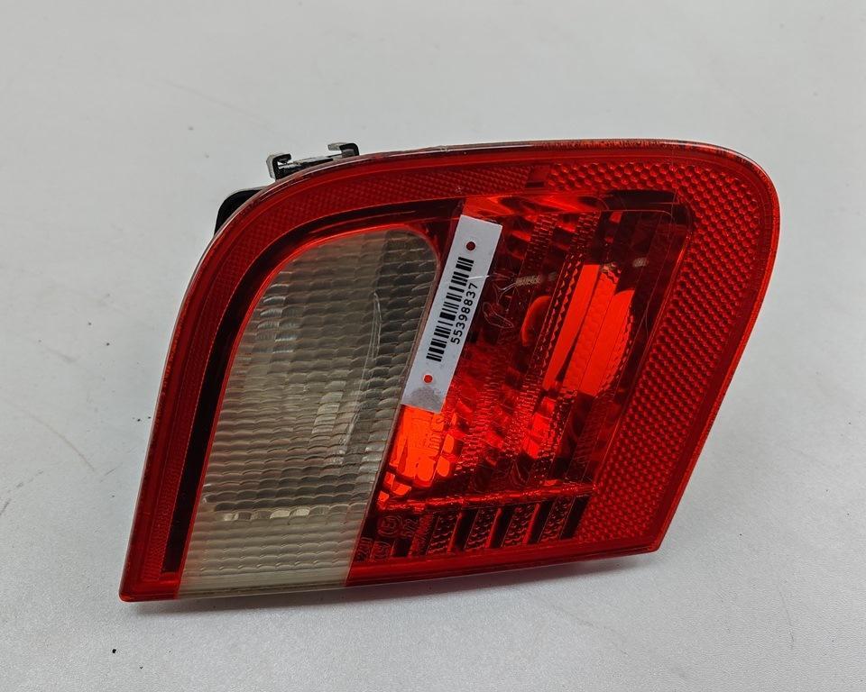 фонарь крышки багажника левый BMW 3 E46 2001, 2.0 л., дизель, МКПП, серый, седан, 8364923