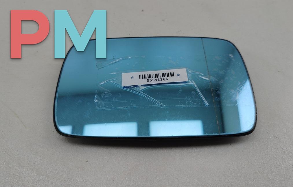 стекло зеркала наружного правого BMW 5 серия E39 1997, 2.5 л., бензин, МКПП, синий, седан - фото №1