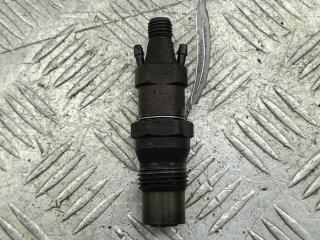 форсунка Volkswagen Transporter T4 1994, 2.4 л., дизель, МКПП, зелёный, микроавтобус, 068130202